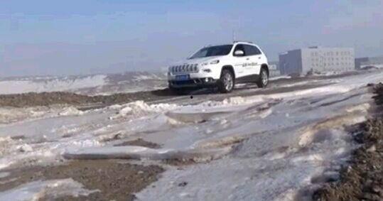 国产自由光四驱越野视频,征服极限挑战