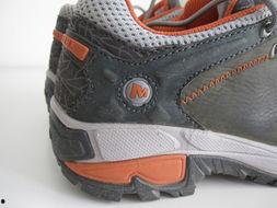 国产迈乐户外鞋测评视频,舒适耐磨，性价比高，户外探险好伴侣